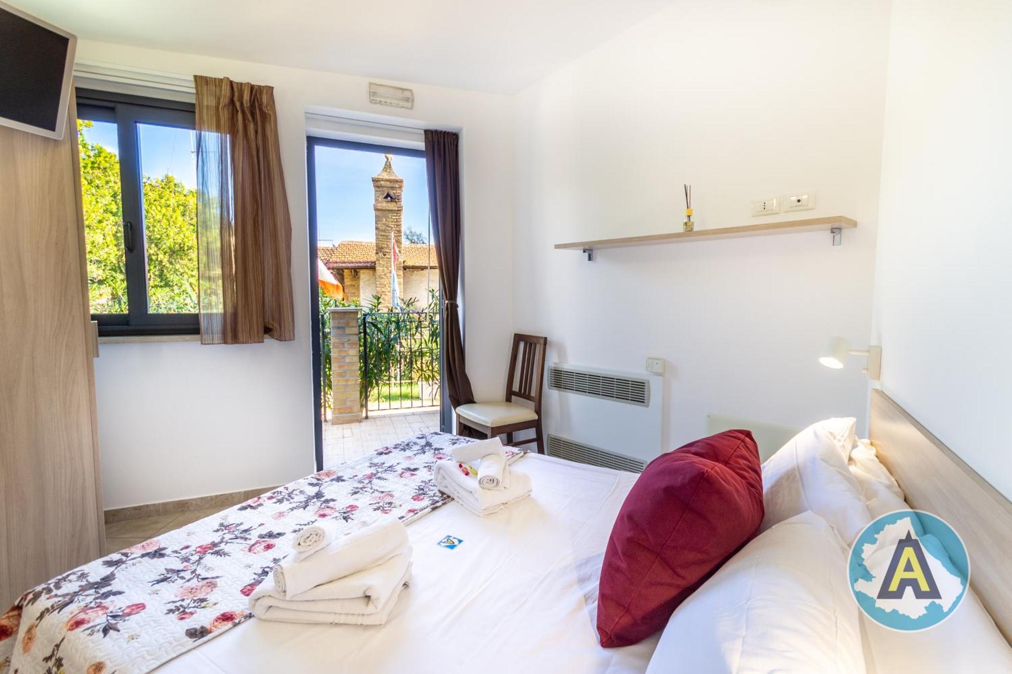 Isola Felice Hotell Silvi Paese Exteriör bild